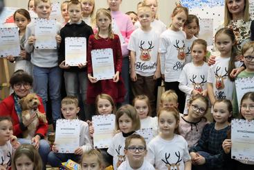 Akcja „Książka za karmę” i konkurs „Zwierzaki słodziaki” w Miejskiej Bibliotece podsumowane! (zdjęcia)